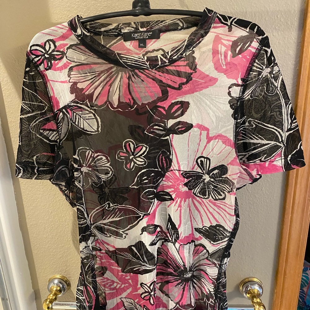 Xl short floral mesh Karen Kane